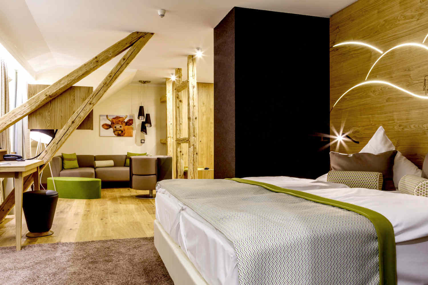 Zimmerkategorie Doppelzimmer Stammhaus Premium Plus Talseite im Hotel Diedrich in Hallenberg